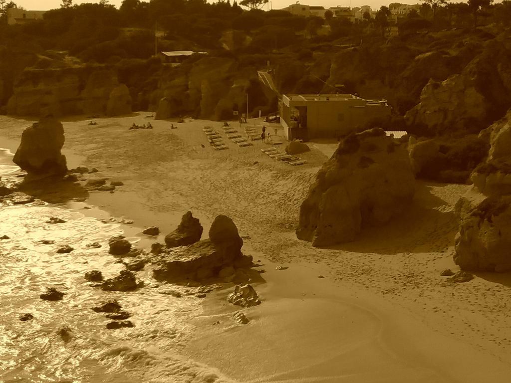 Casa Cereja 'Adults Only' Bed and Breakfast Albufeira Esterno foto