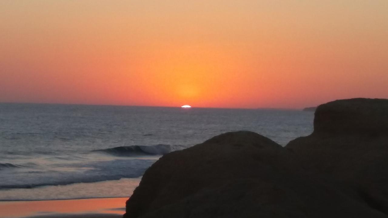Casa Cereja 'Adults Only' Bed and Breakfast Albufeira Esterno foto