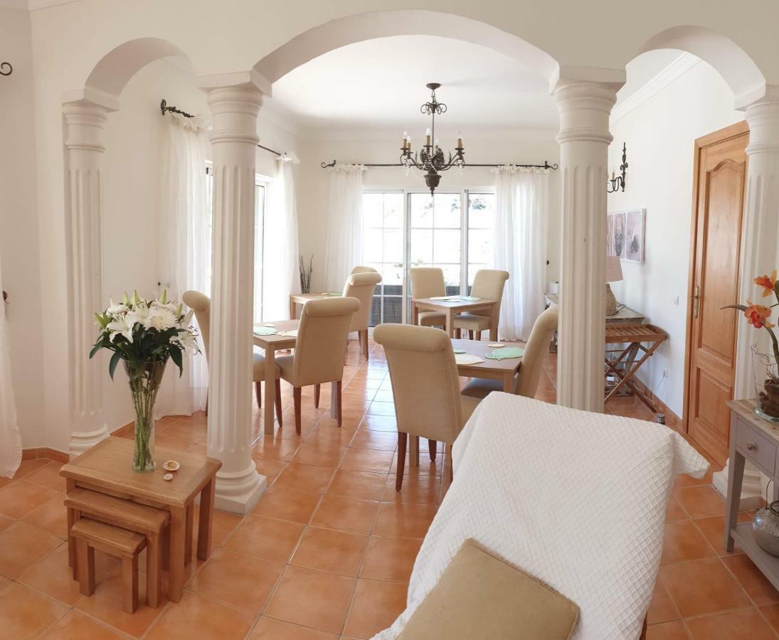 Casa Cereja 'Adults Only' Bed and Breakfast Albufeira Esterno foto